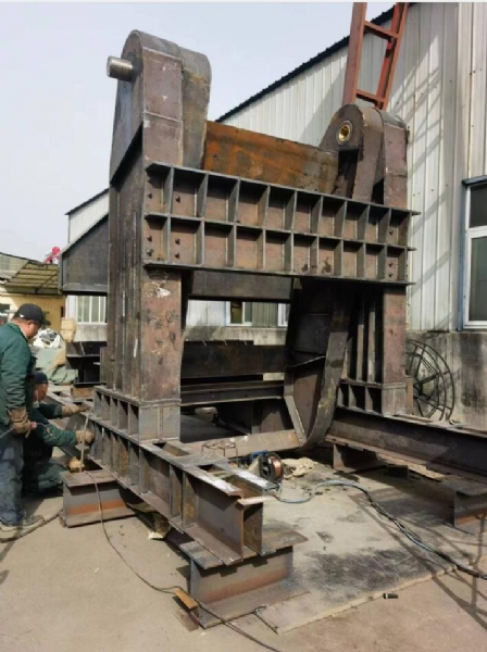高位翻車機(jī)在高溫環(huán)境中是如何防護(hù)的